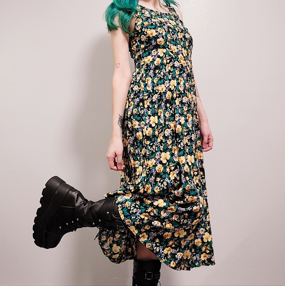 Vintage style boho floral maxi dress